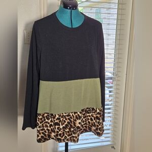 Black and Green Leopard Print Women's Top-Size 2XL Shein Curve